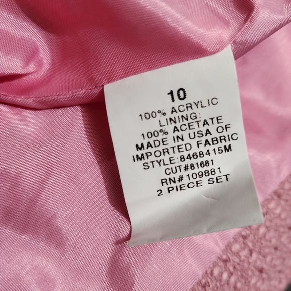 Donna Ricco pink blazer 💕 Black piping— so cute! - Picture 4 of 4